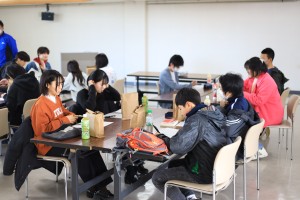 検討会 アンケート記入