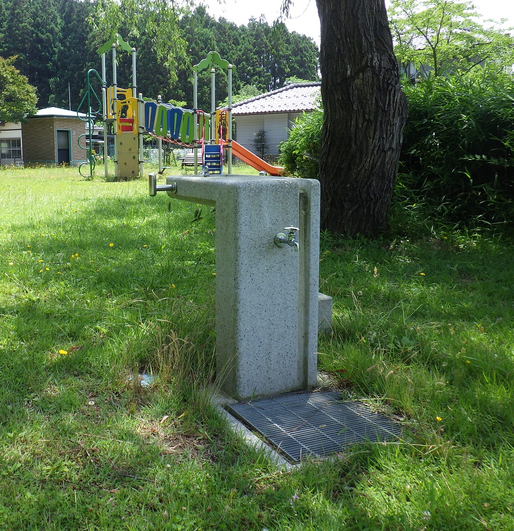 都市公園_吹浦児童公園_水飲み・手洗い場