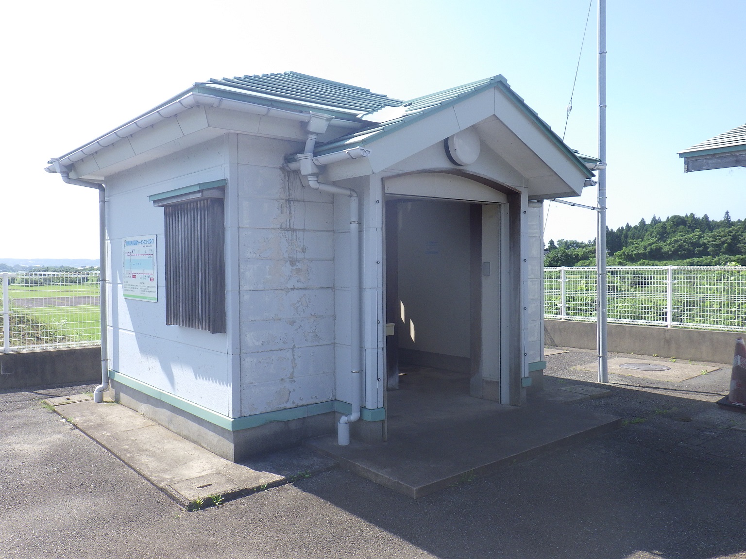 河川公園_月光川河川公園_ハチの巣公園_公衆トイレ
