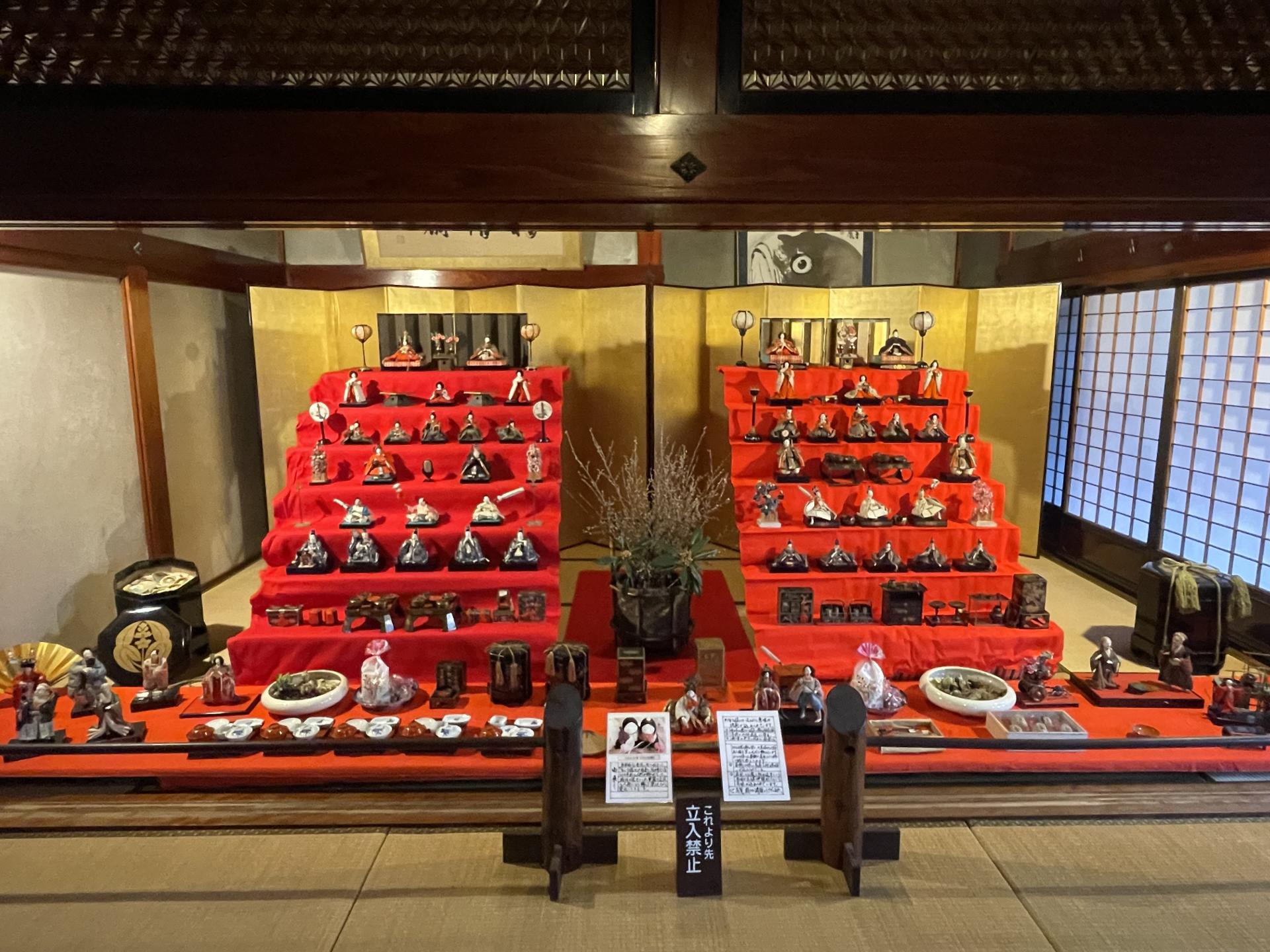 昨年のお雛様展